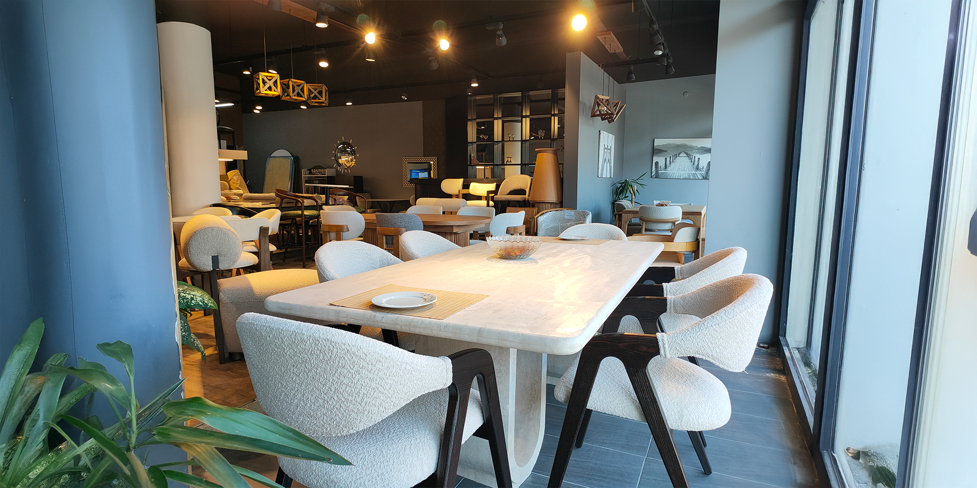 Artes Design Showroom